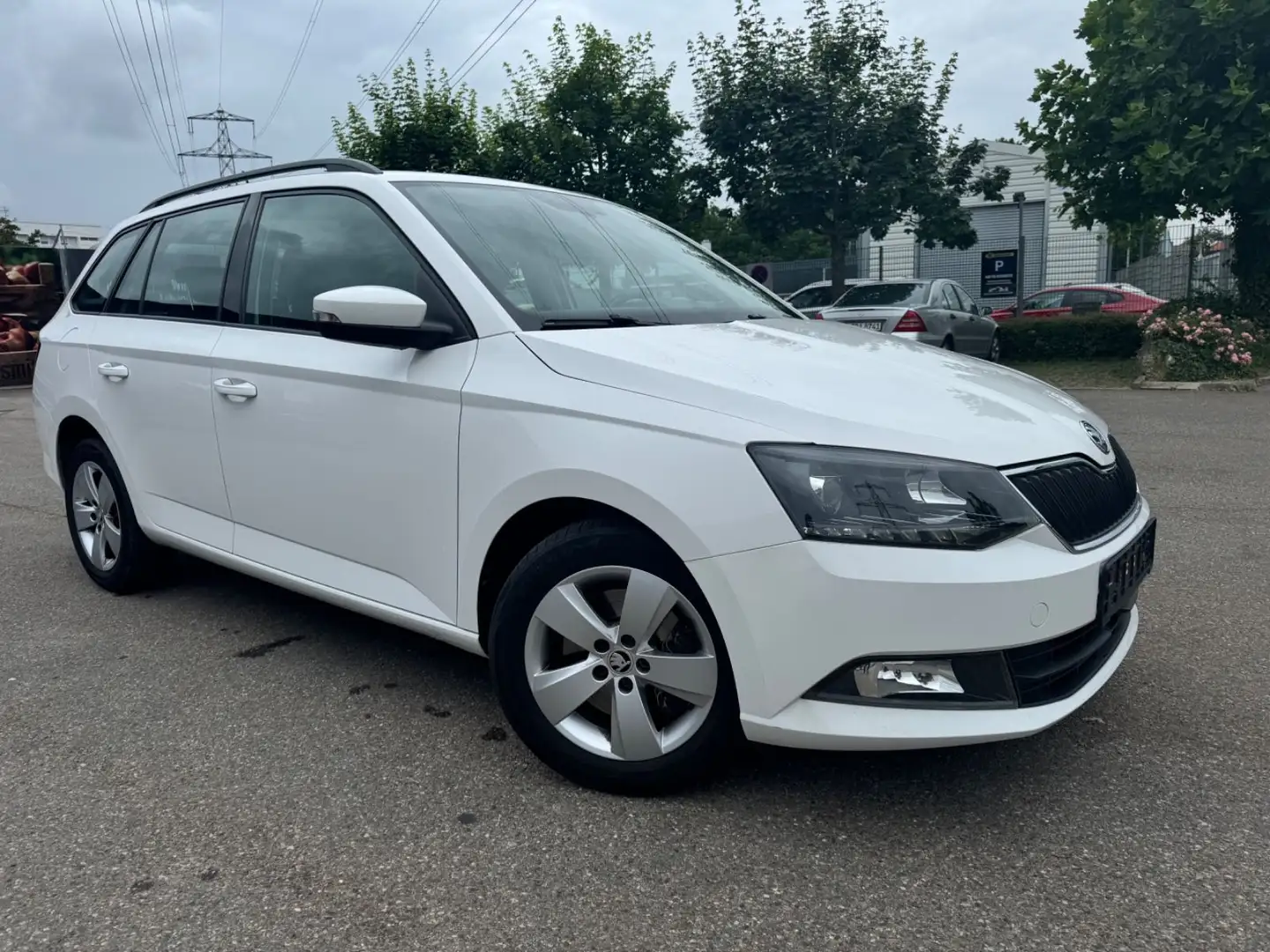 Skoda Fabia Combi Style-Klimaaut. PDC-Tempomat,Alu-IIH Weiß - 1