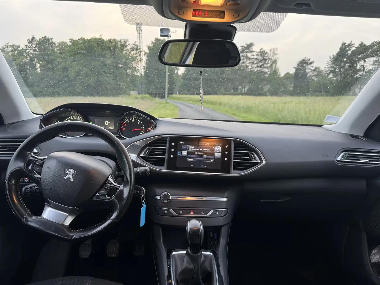 Peugeot 308 308 — photo 2