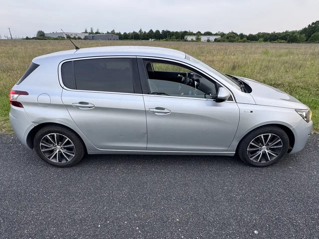 Peugeot 308 308 — photo 8