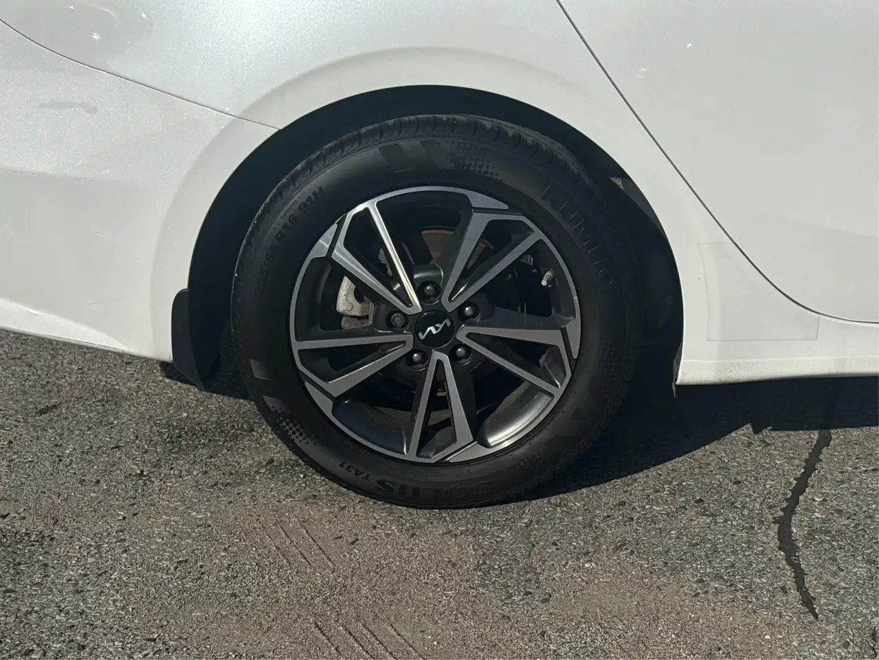 Kia Forte снимка Kia Forte