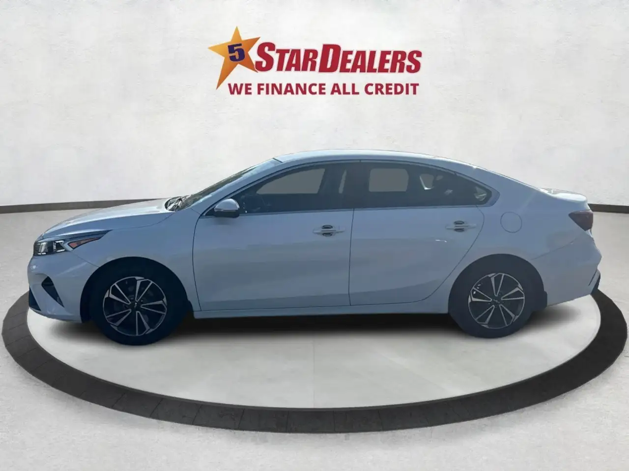 Kia Forte снимка Kia Forte