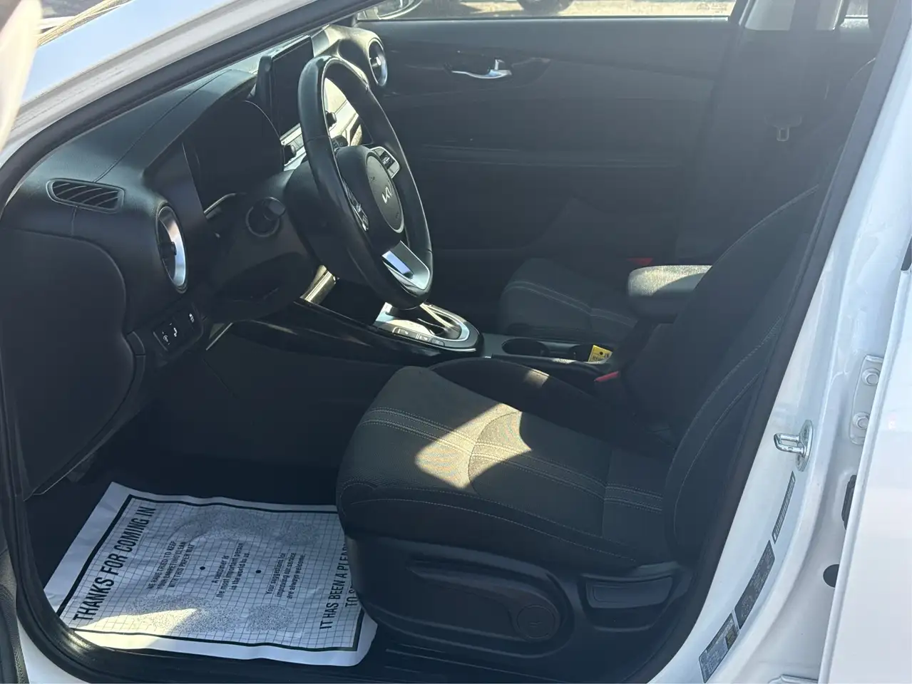 Kia Forte снимка Kia Forte