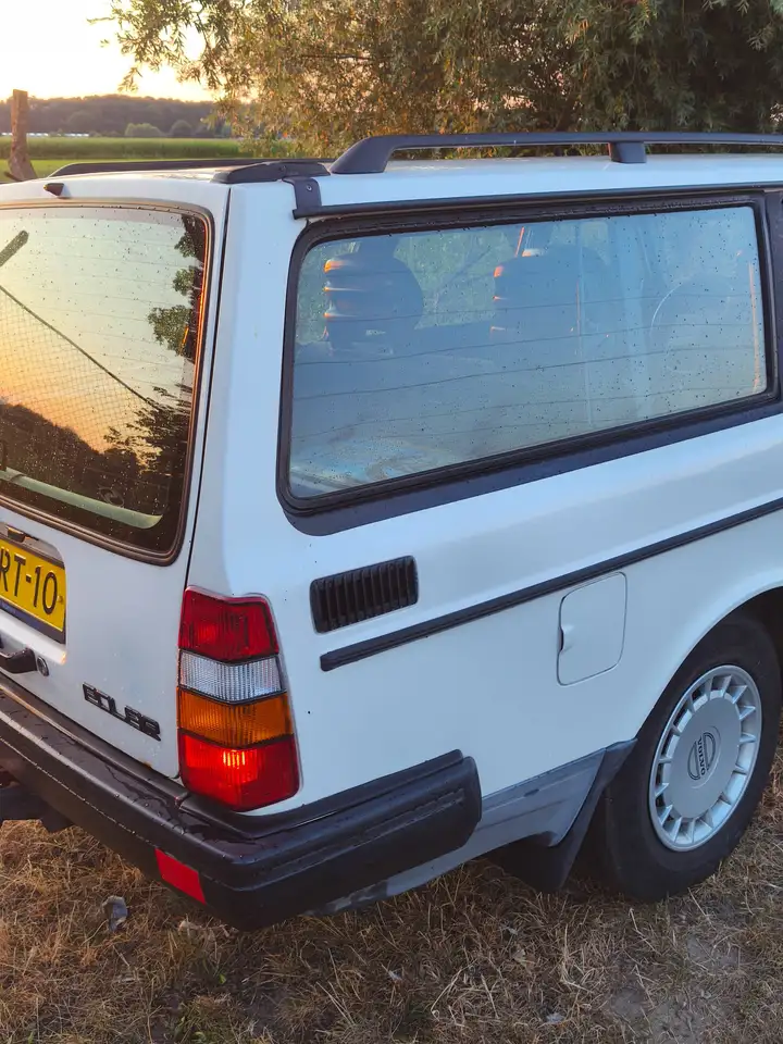 Volvo 240 2.3i, foto 3