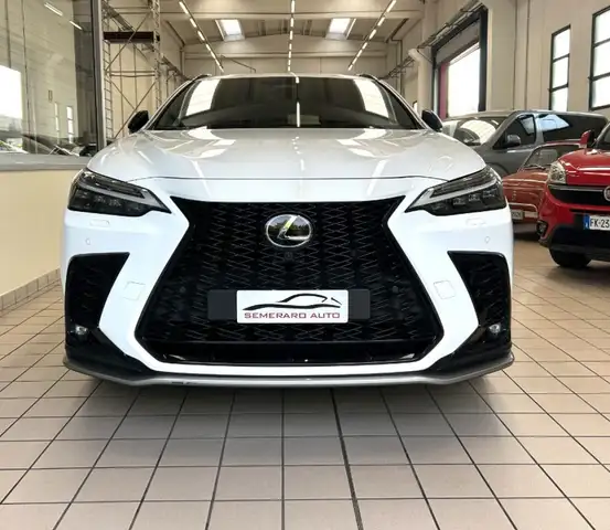 Lexus NX 450h Plug-in 4WD F-Sport