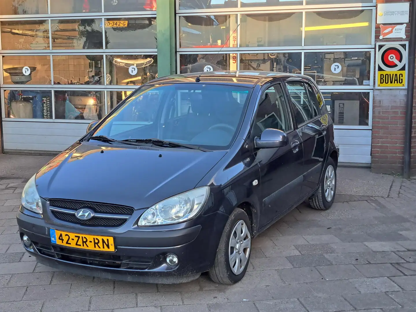 Hyundai Getz 1.4i Active Cool Gris - 1