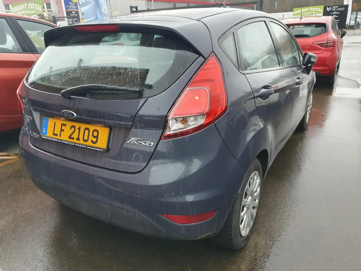Ford Fiesta TDCI Gris - 2