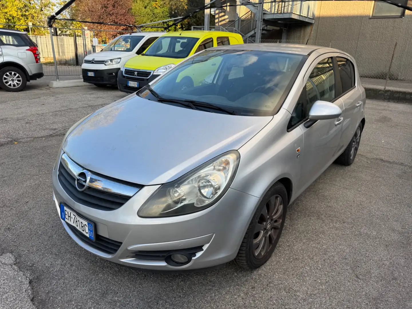Opel Corsa Corsa 1.2 5 porte Cosmo Grigio - 1