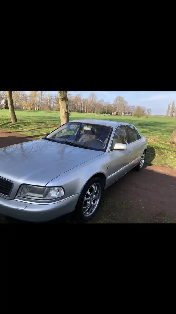 Audi A8 2.8 LPG - 1