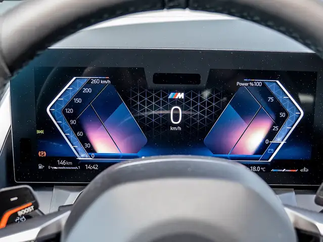 BMW X3 view 11