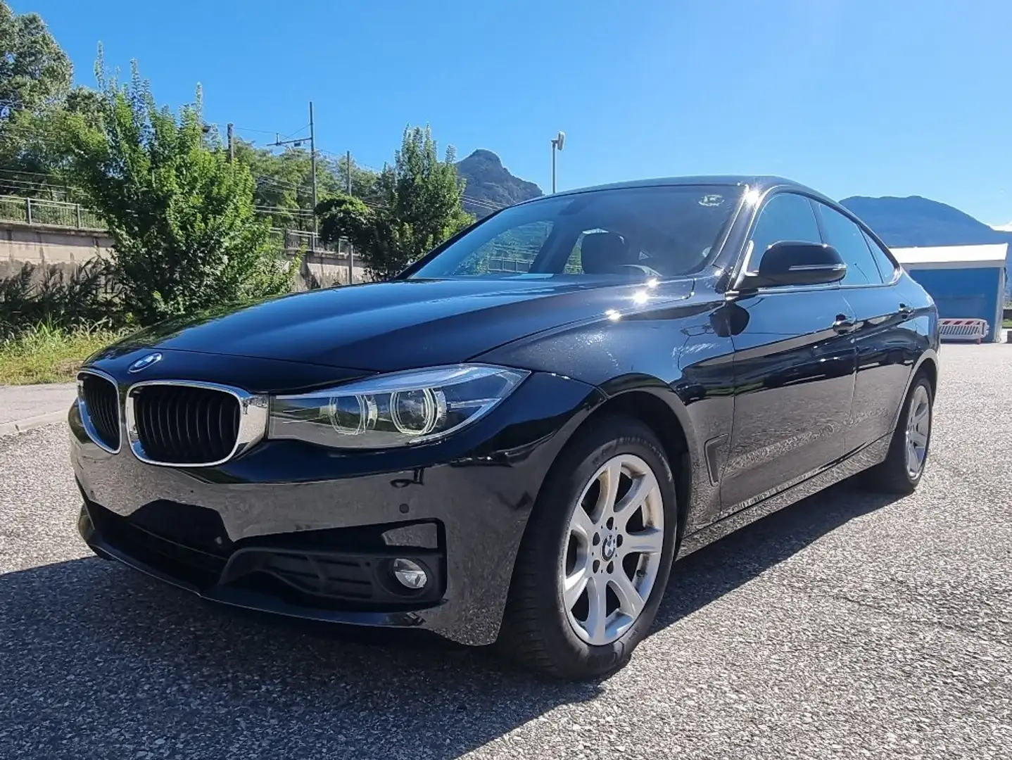 BMW 318 3GT Grand Turismo Aut. Luxury Line Nero - 1