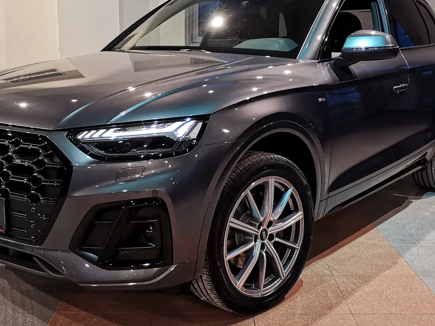 Audi Q5 Q5 55 TFSIe Quattro Sport S-Line*Matrix*Virtual* Grau - 2