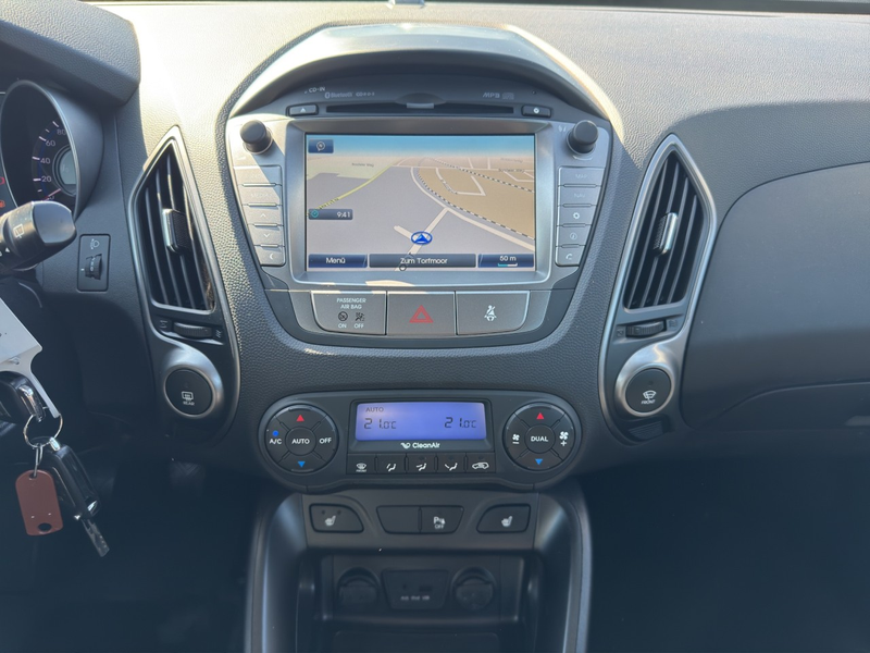 Hyundai iX35 2.0 Style AWD NAVI*KAMERA*AHK Klima Xenon Navi — photo 15