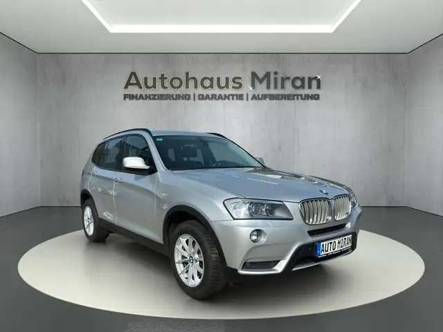 BMW X3 xDrive30d*AHK* BiXenon* PanoraD.* Standheiz*