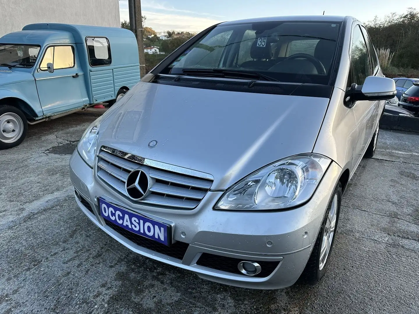 Mercedes-Benz A 180 180 BE SPORT Gris - 2