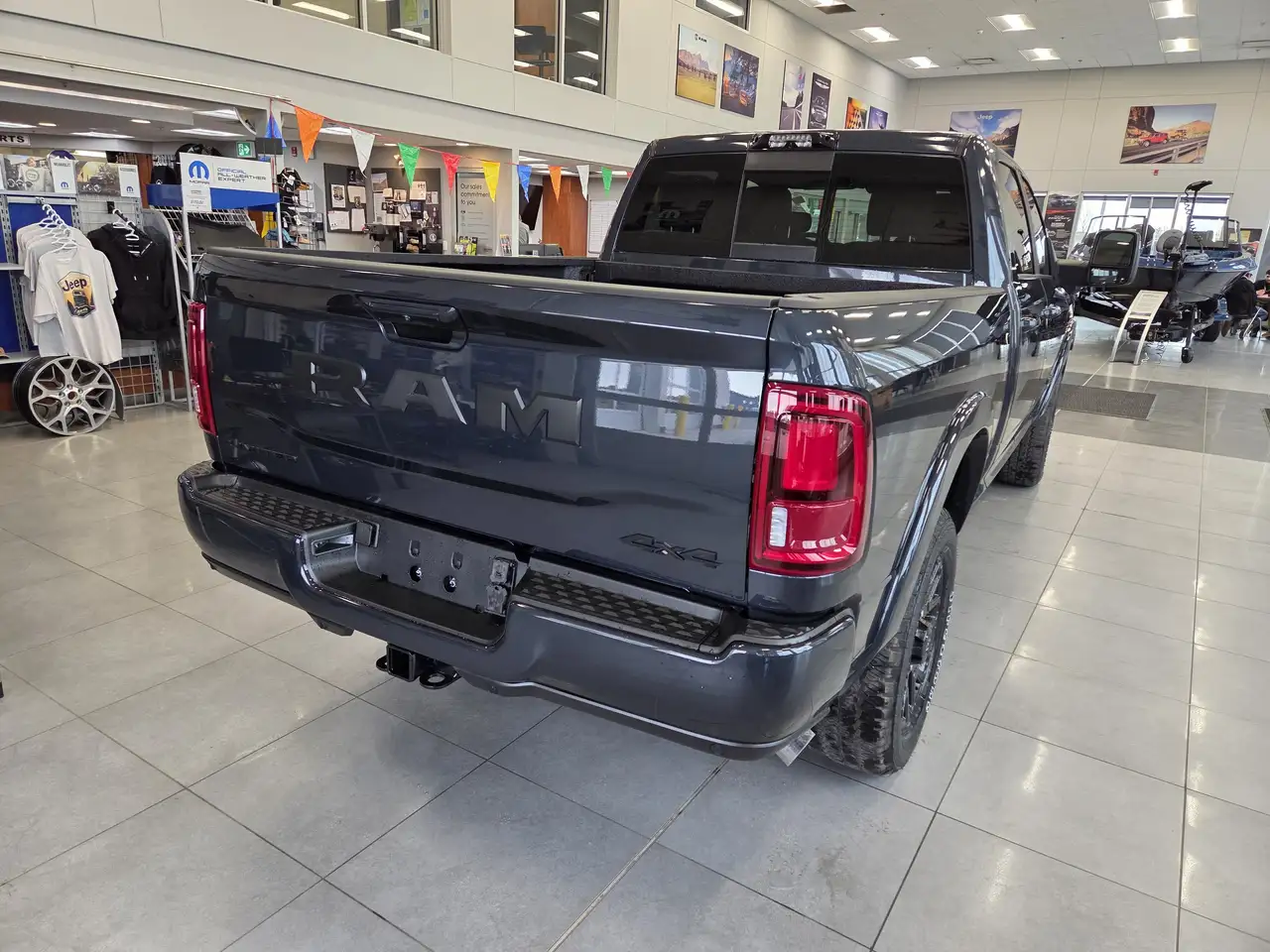 RAM 3500 снимка RAM 3500