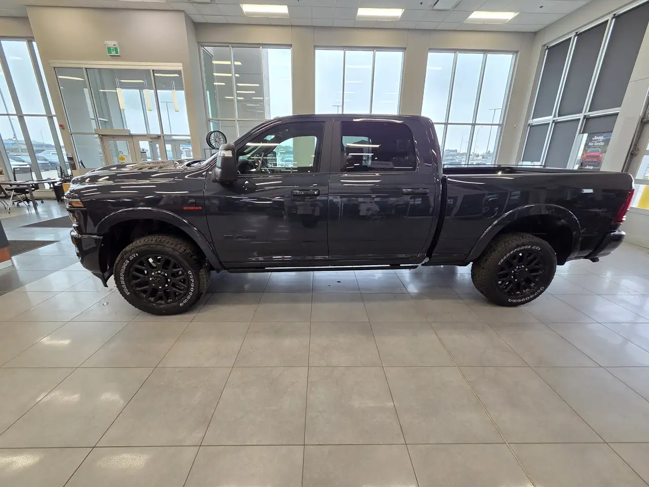 RAM 3500 снимка RAM 3500