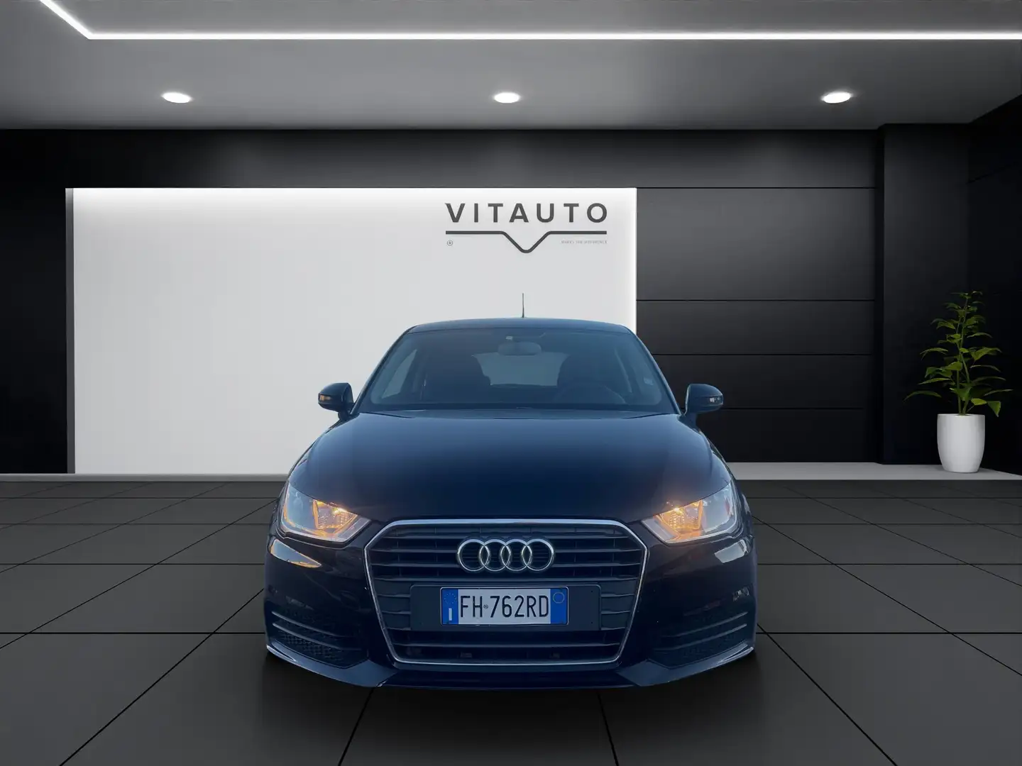 Audi A1 A1 1.4 tdi Zwart - 2