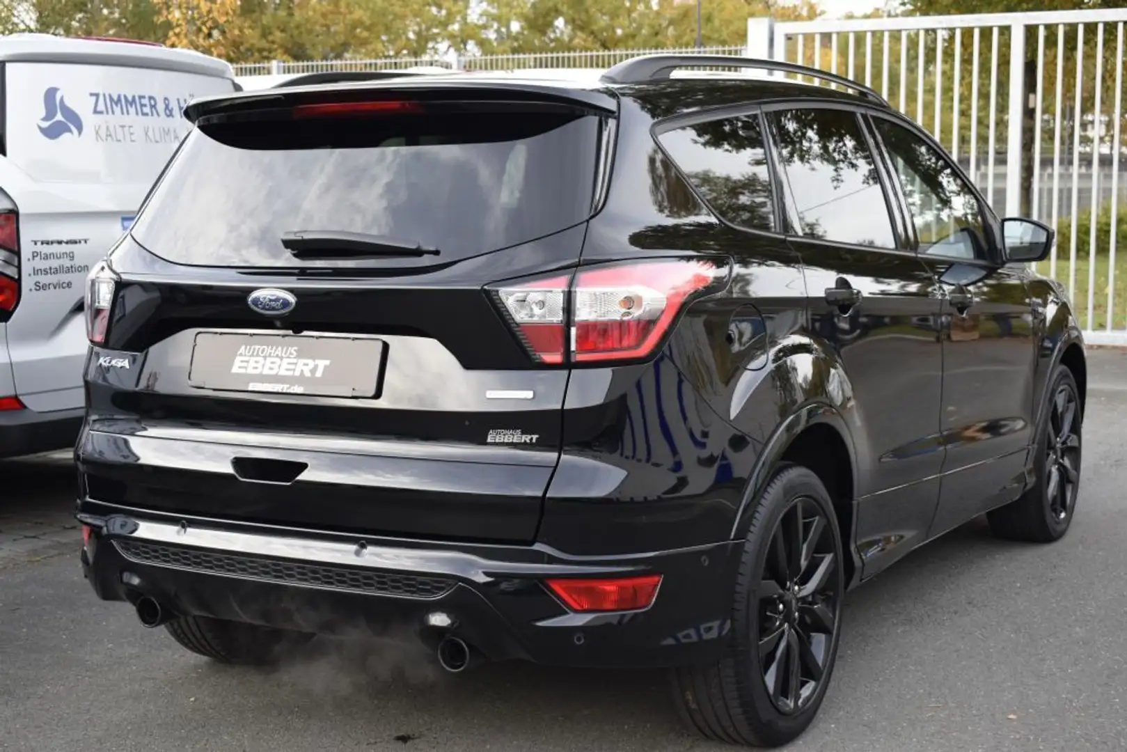 Ford Kuga ST-Line 1.5 EB,Xenon, AHK, Kamera, 19 Noir - 2