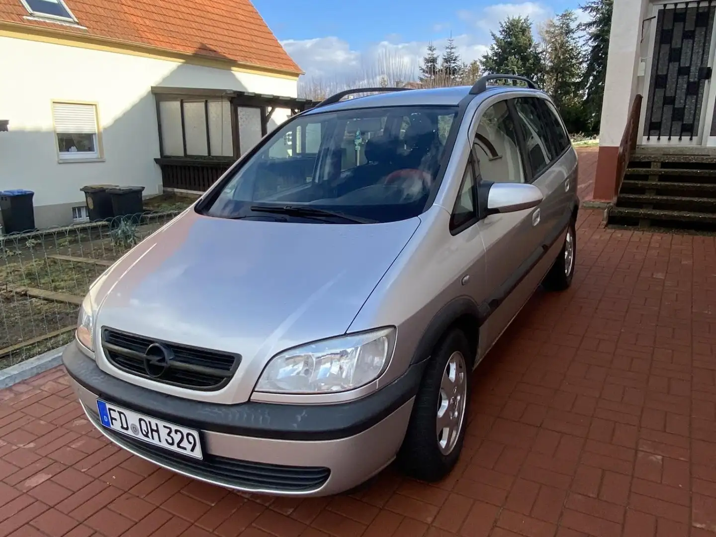 Opel Zafira 1.6 Silber - 1