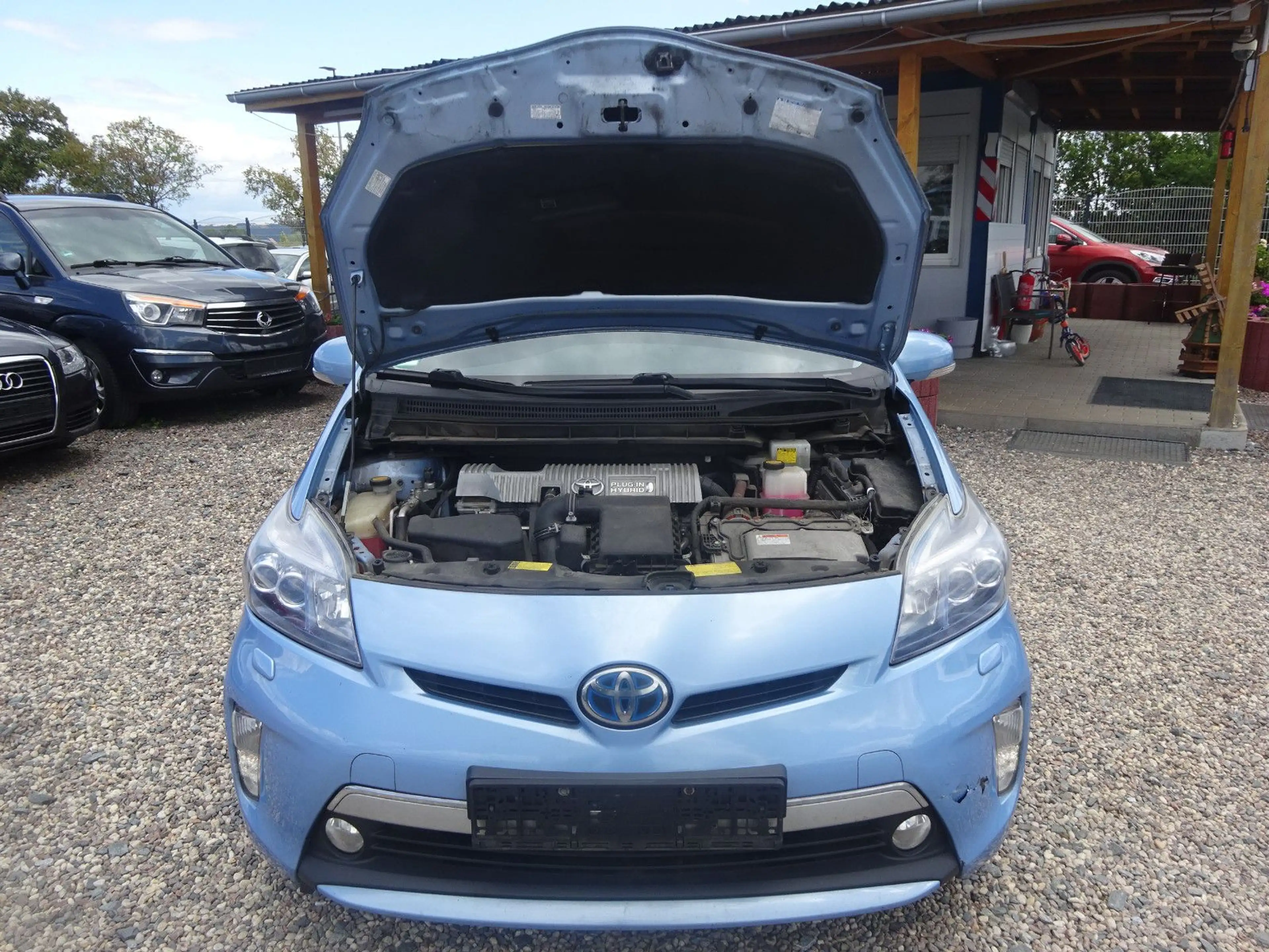 Toyota Prius Plug-in Hybrid TEC-Edition — photo 14