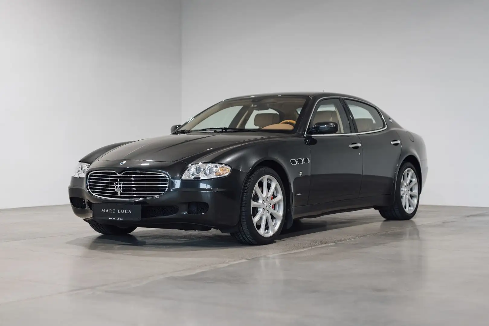 Maserati Quattroporte 4.2 V8 Executive GT ZF-Automatic Gris - 2