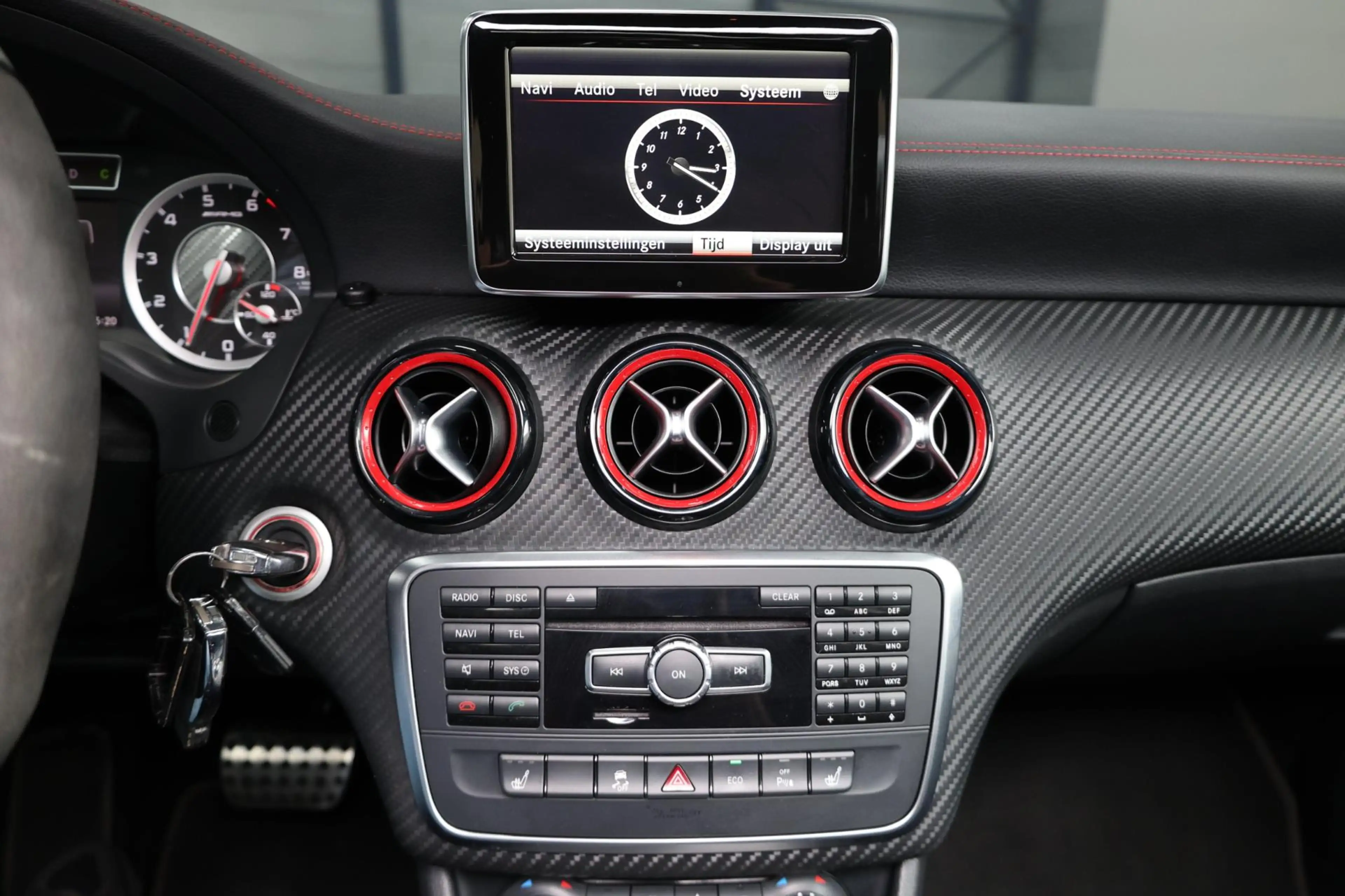 Mercedes-Benz A 45 AMG 4MATIC 361+PK LED/LEER+S.VERWARMING+MEMORY/19" LMV — photo 12