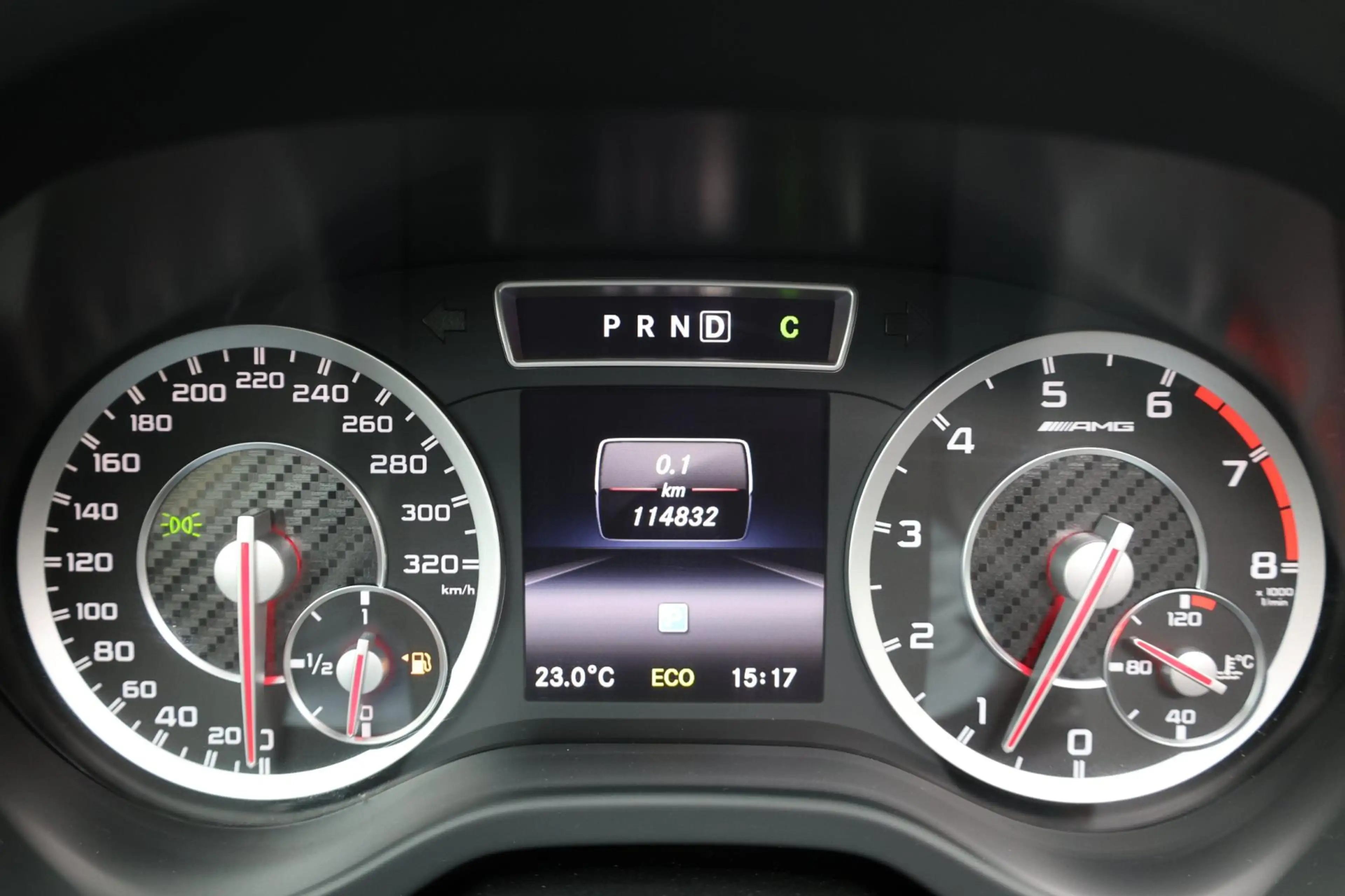 Mercedes-Benz A 45 AMG 4MATIC 361+PK LED/LEER+S.VERWARMING+MEMORY/19" LMV — photo 8
