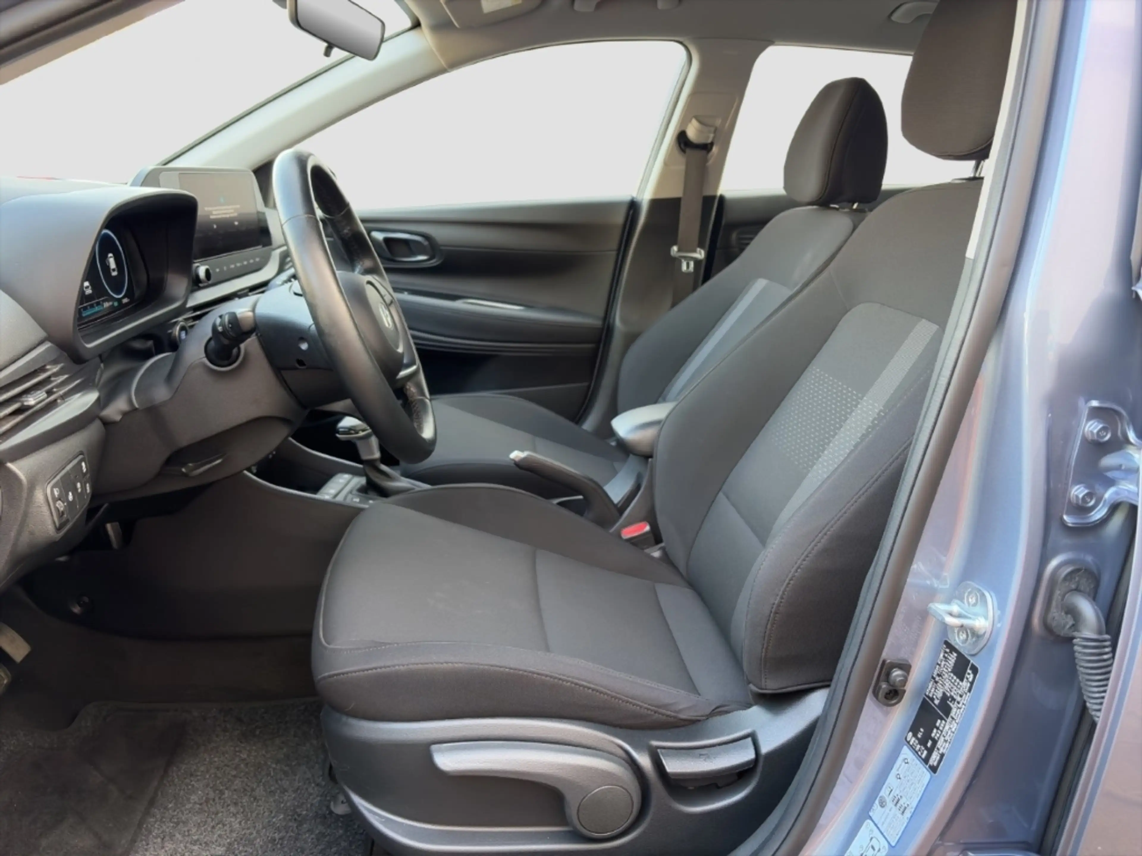 Hyundai i20 TREND 1.0 T-Gdi (48V) DCT *AHK*CAM*CARPLAY*SITZHZG — photo 7
