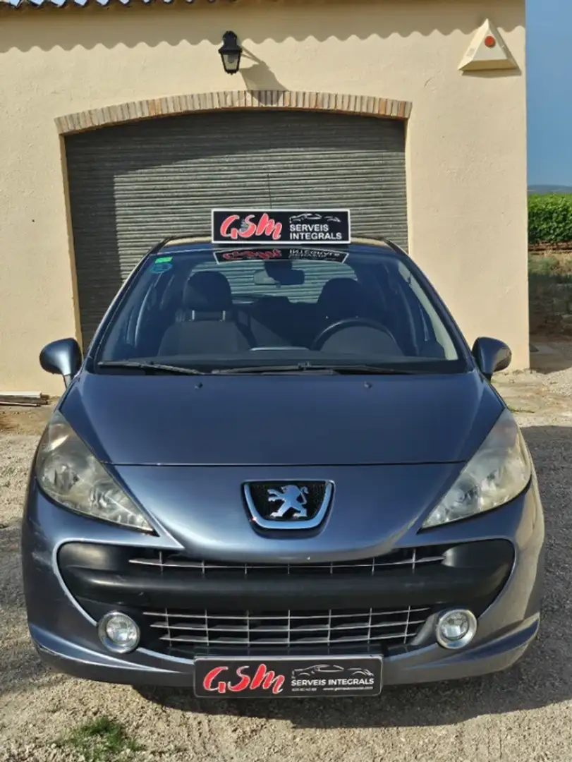 Peugeot 207 1.4i Confort Silber - 2