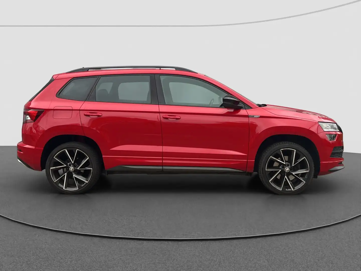 Skoda Karoq 1.5 TSI ACT Sportline Business | Pano | Adaptive | Rood - 2