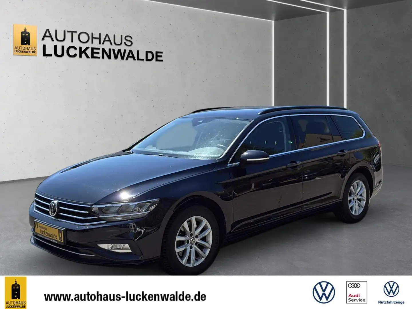 Volkswagen Passat Variant 1.5 TSI Business DSG *AHK*NAVI* Negro - 2