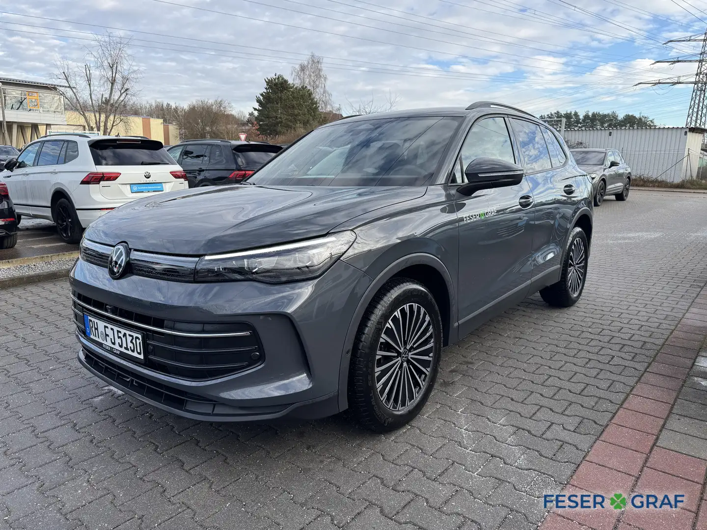 Volkswagen Tiguan 2.0 TDI DSG LED-PLUS NAVI AHK APP Grau - 2