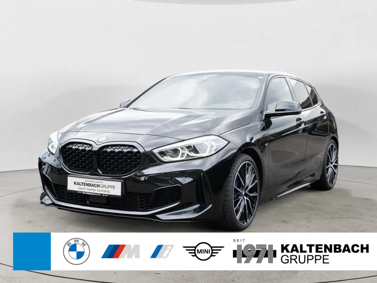 BMW 135 i xDrive M Sport FSE W-LAN SHZ PDC KEYLESS Zwart - 1