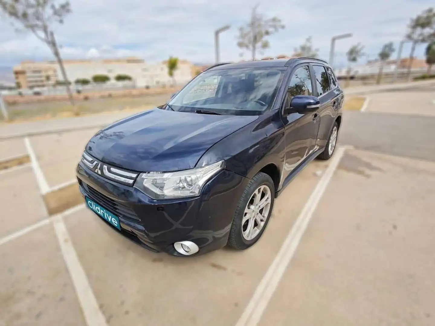 Mitsubishi Outlander 220DI-D Motion AT 4WD Azul - 2