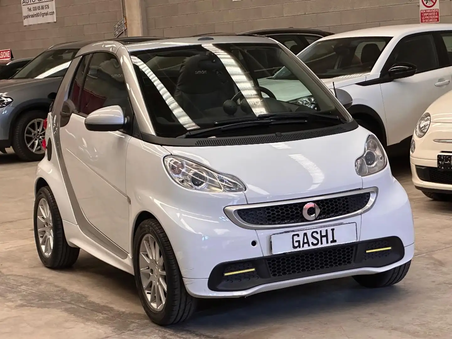 smart crossblade 1000 52 kW MHD cabrio pure Weiß - 1