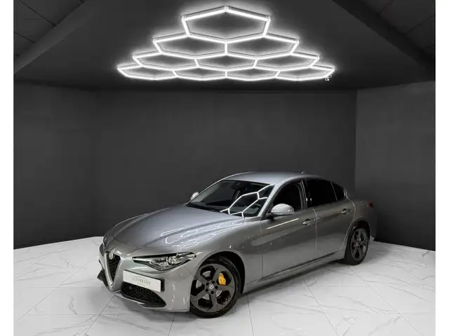 Alfa Romeo Giulia 2.0 Turbo AT8 Super