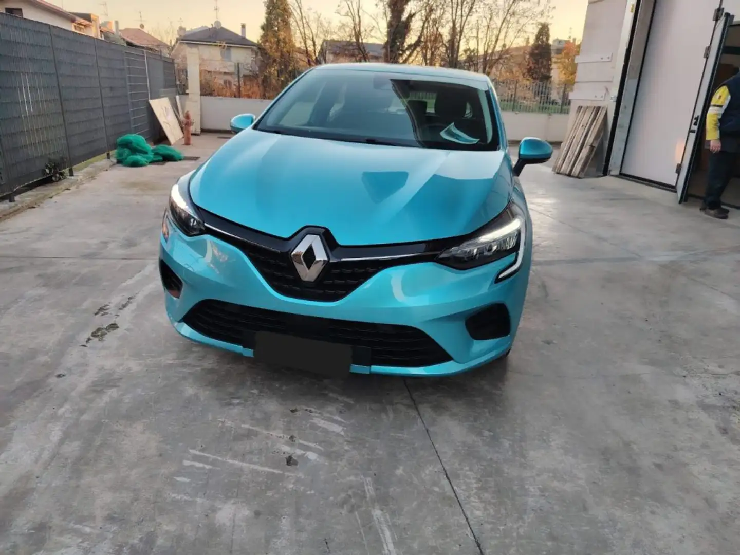 Renault Clio Full Hybrid E-Tech 140 CV 5 porte Zen Blu/Azzurro - 2