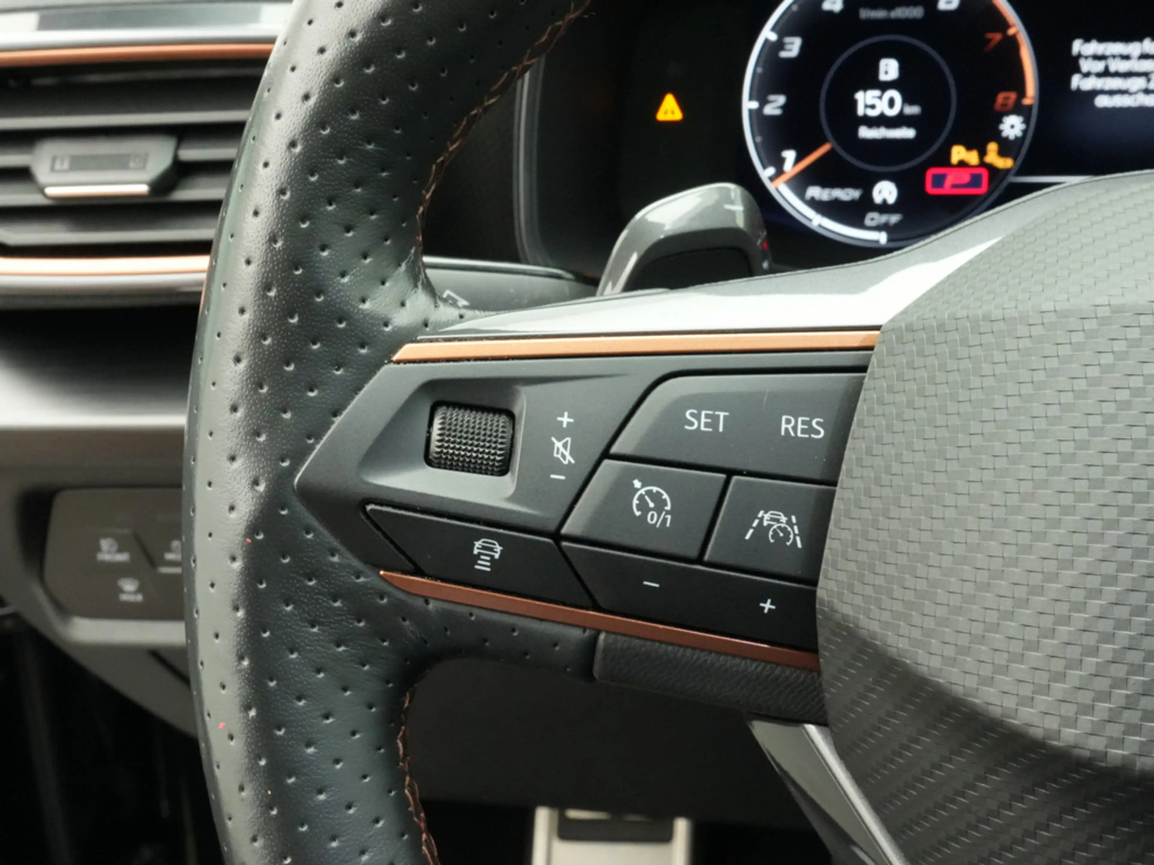 CUPRA Leon ST VZ MATRIX PANO AHK DCC KAM ACC PDC — photo 8