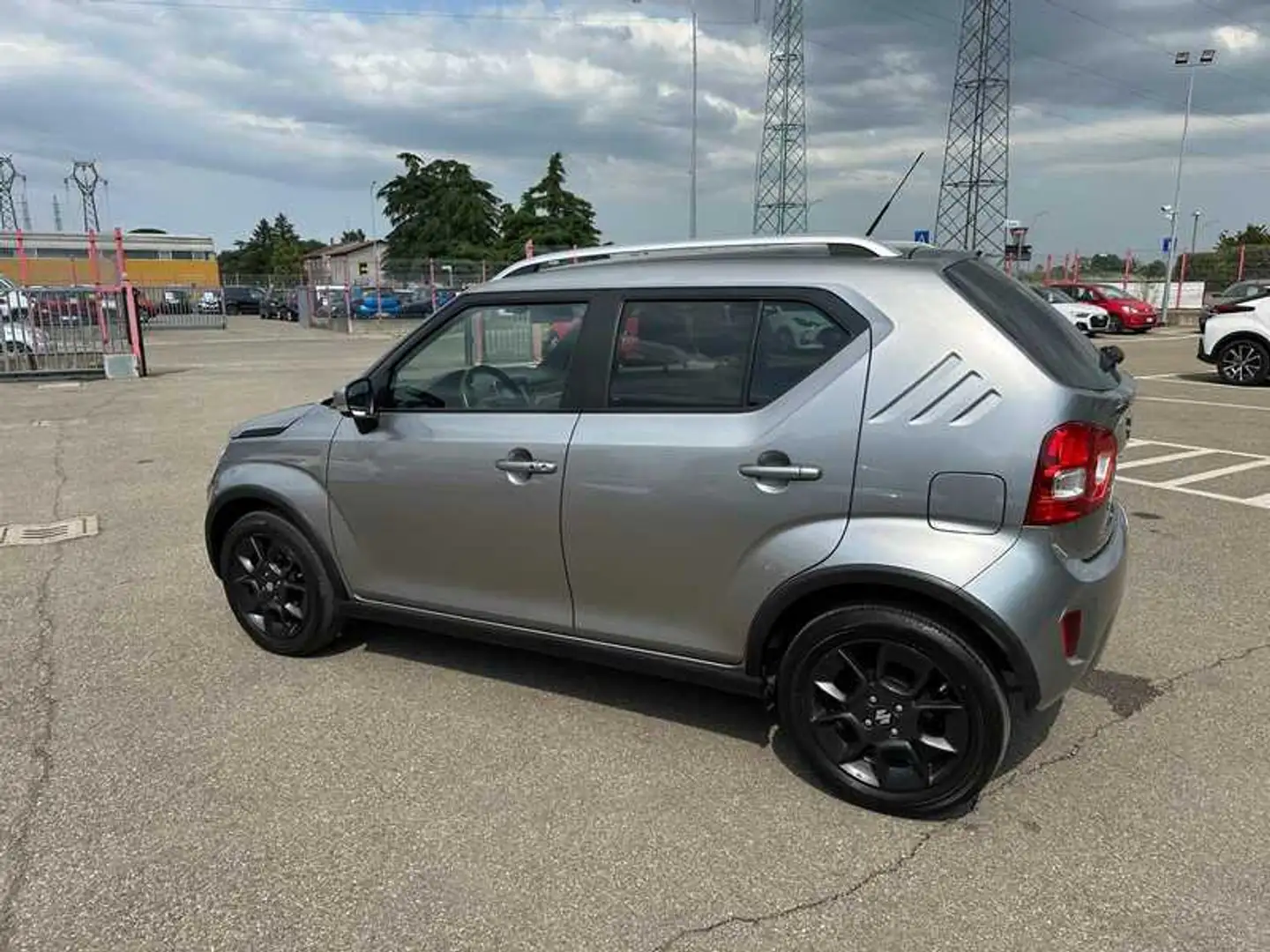 Suzuki Ignis 1.2h Top 4wd allgrip Gris - 2