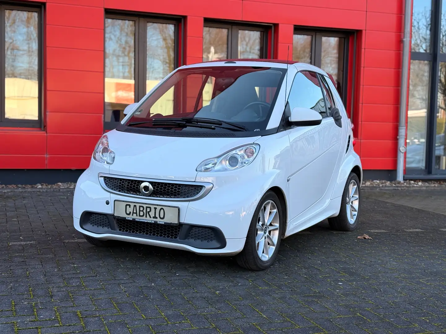smart forTwo Cabrio*Passion*Automatik*Klima*SHZ*Rotes Dach* Weiß - 1