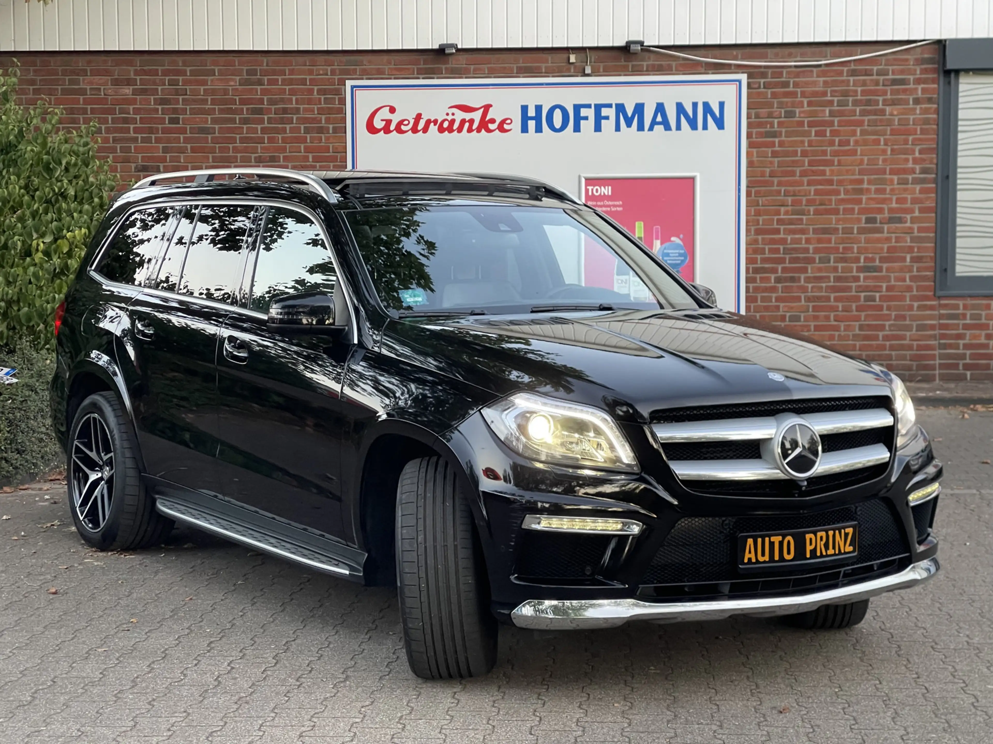 Mercedes-Benz GL 350 BlueTEC 4Matic AMG 7G-TRONIC Grand Edition|PANO| 7 — photo 2