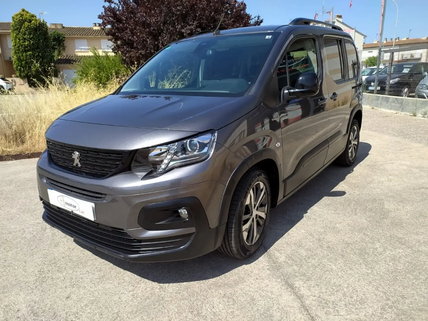 Peugeot Rifter 1.2I PURETECH 110CV GT LINE 5P Grijs - 1