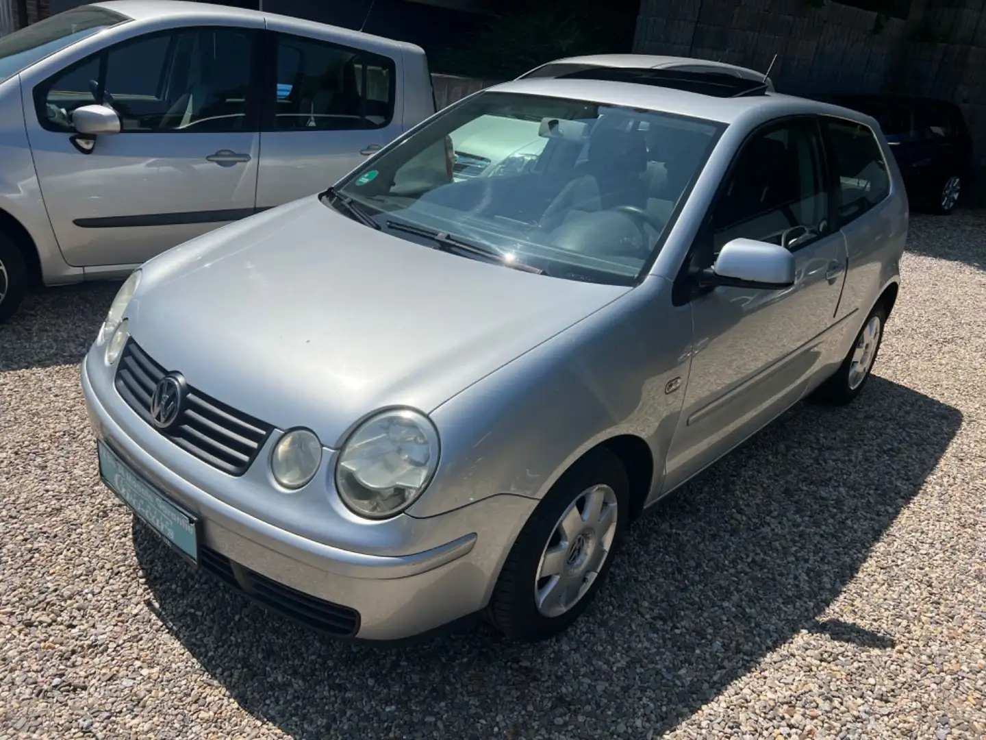 Volkswagen Polo IV Basis*TÜV NEU*AUTOMATIK*KLIMA*TOP* Argintiu - 1