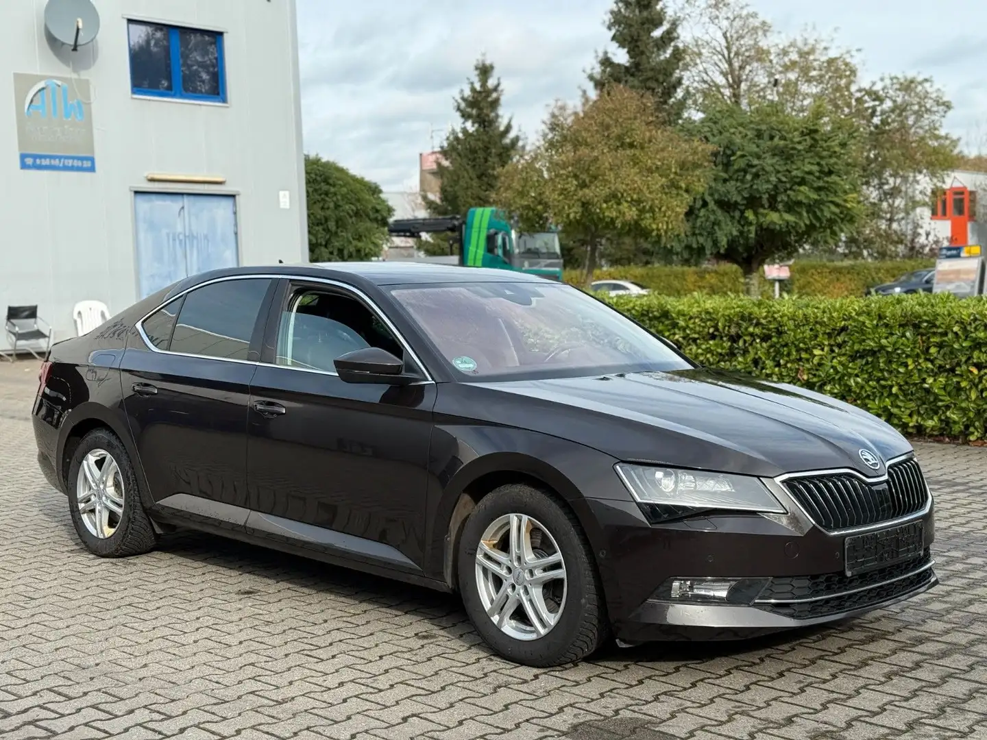 Skoda Superb Lim. Style Auto.*Navi *Vollleder *Hu Neu Brun - 1