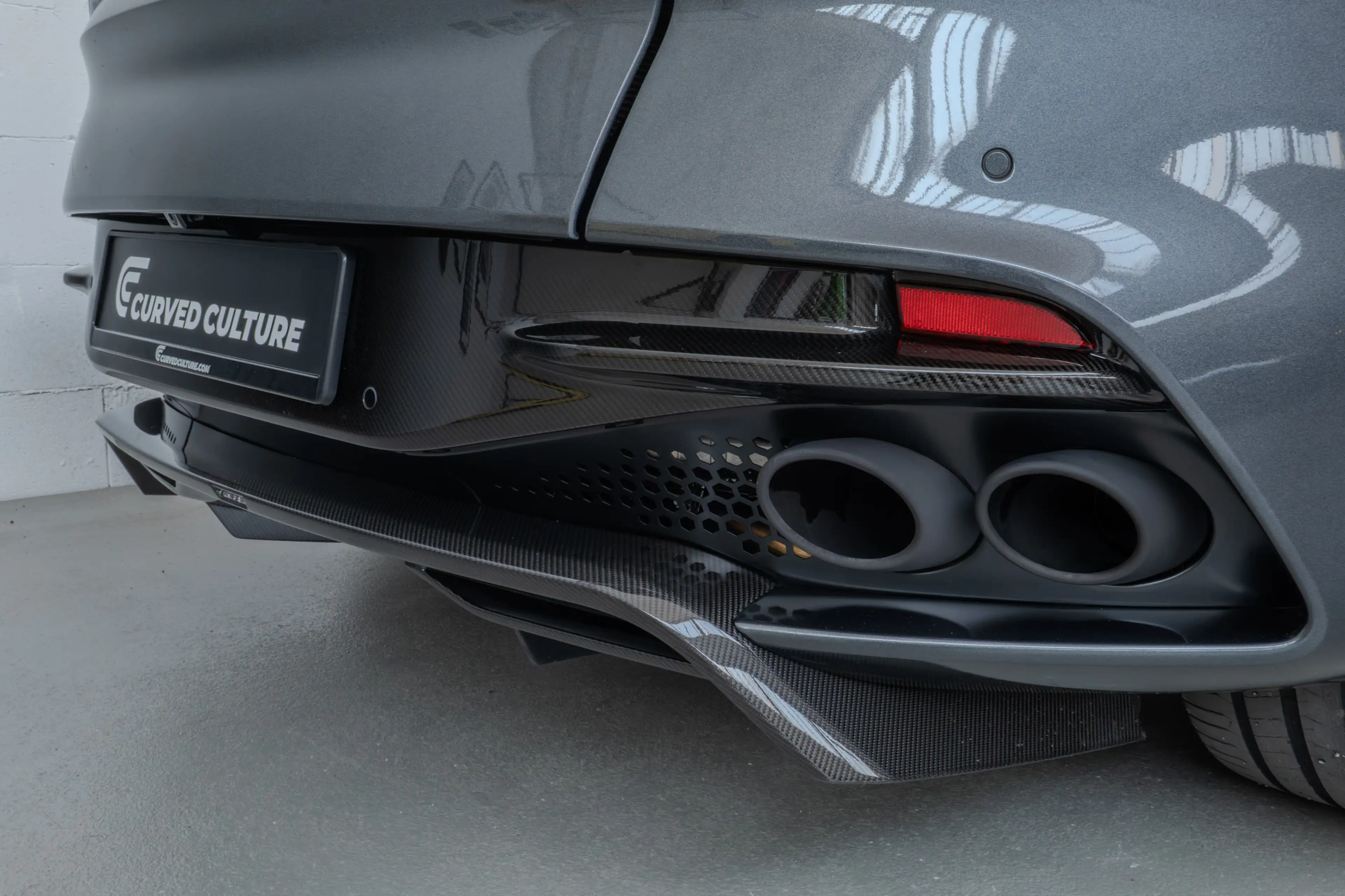 Aston Martin DBS Superleggera I TitaniumExhaust I Carbon Ext. — photo 10