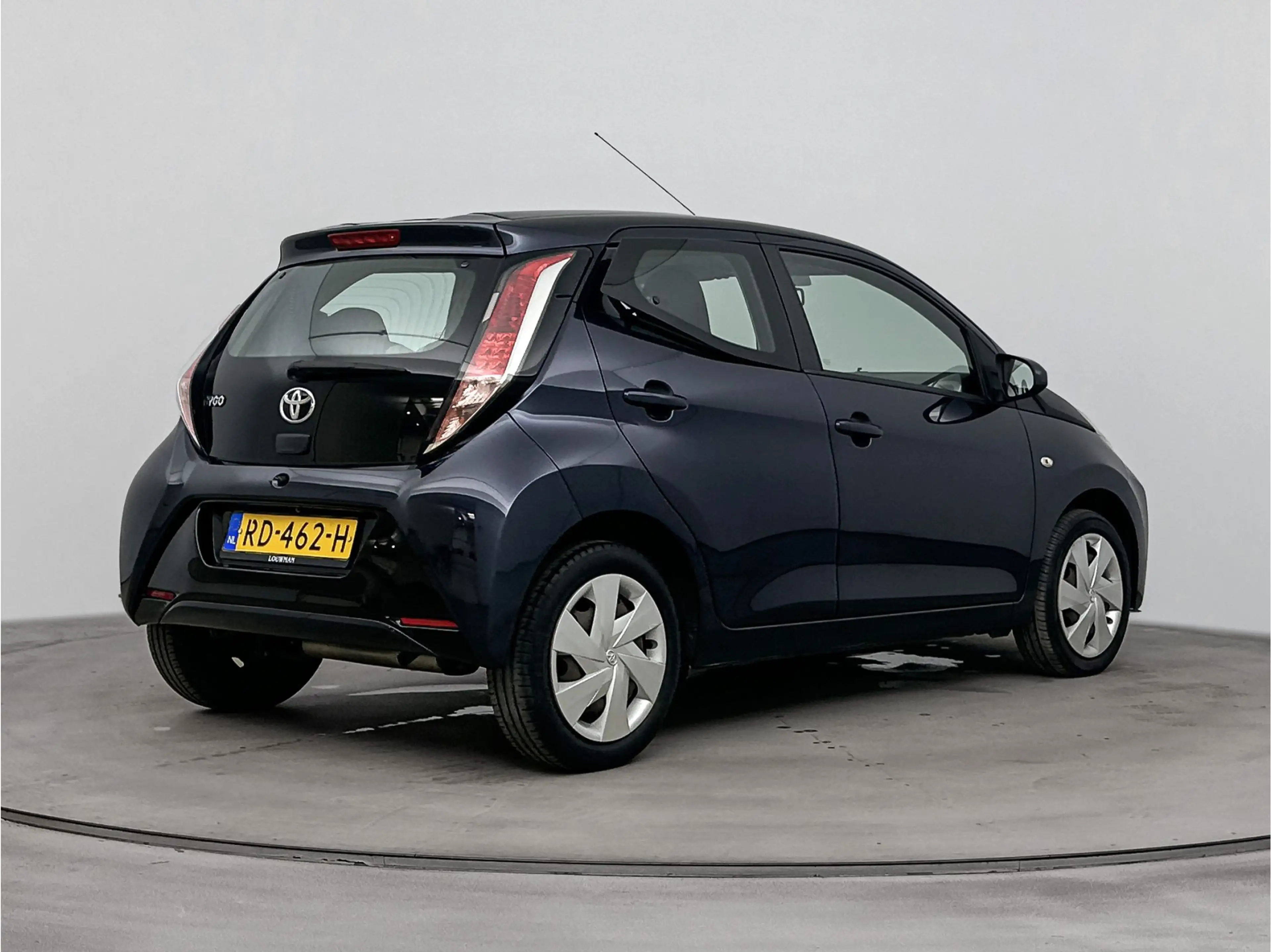 Toyota Aygo 1.0 VVT-i x-play Automaat | Parkeercamera | Metall — photo 2