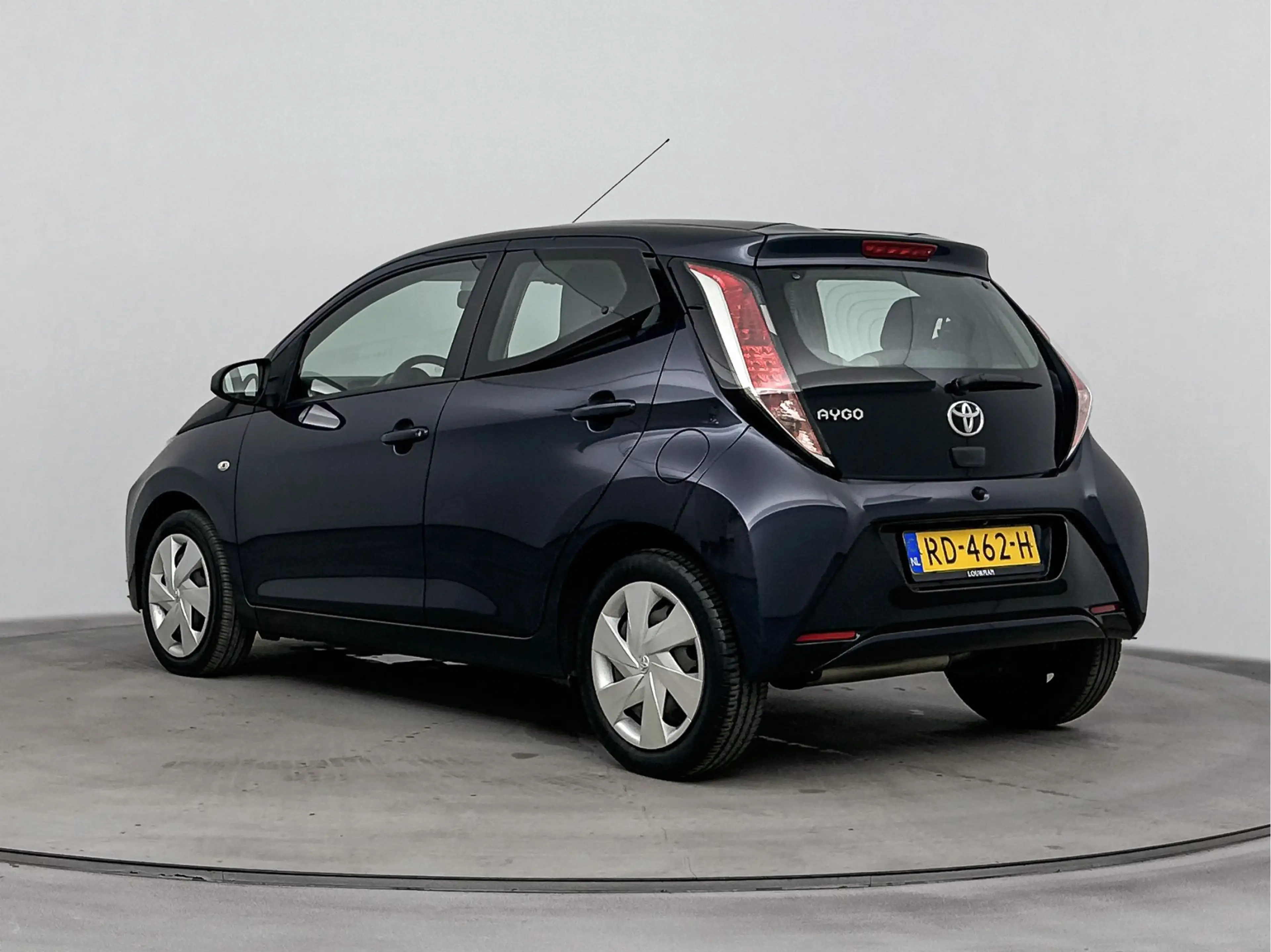 Toyota Aygo 1.0 VVT-i x-play Automaat | Parkeercamera | Metall — photo 13