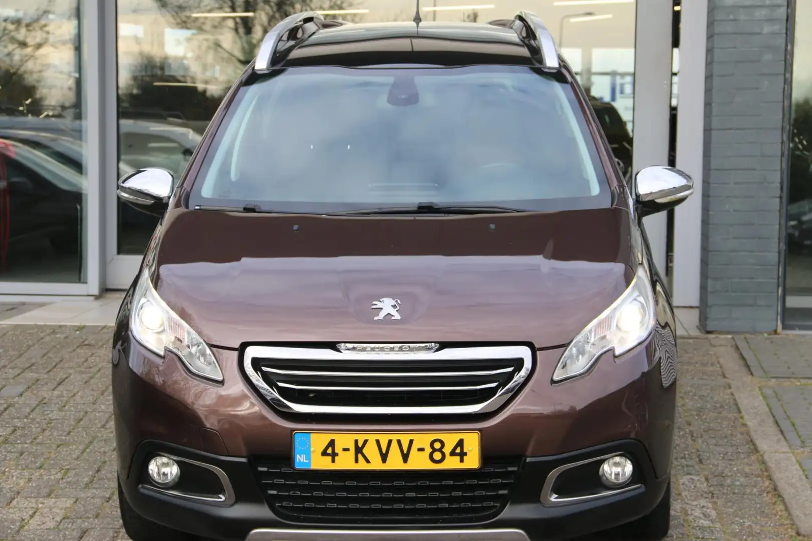 Peugeot 2008 1.6 VTi Féline Bruin - 2