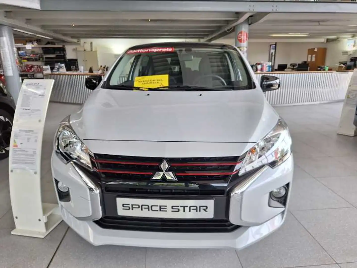 Mitsubishi Space Star Select+ Black 1.2 CT Weiß - 2