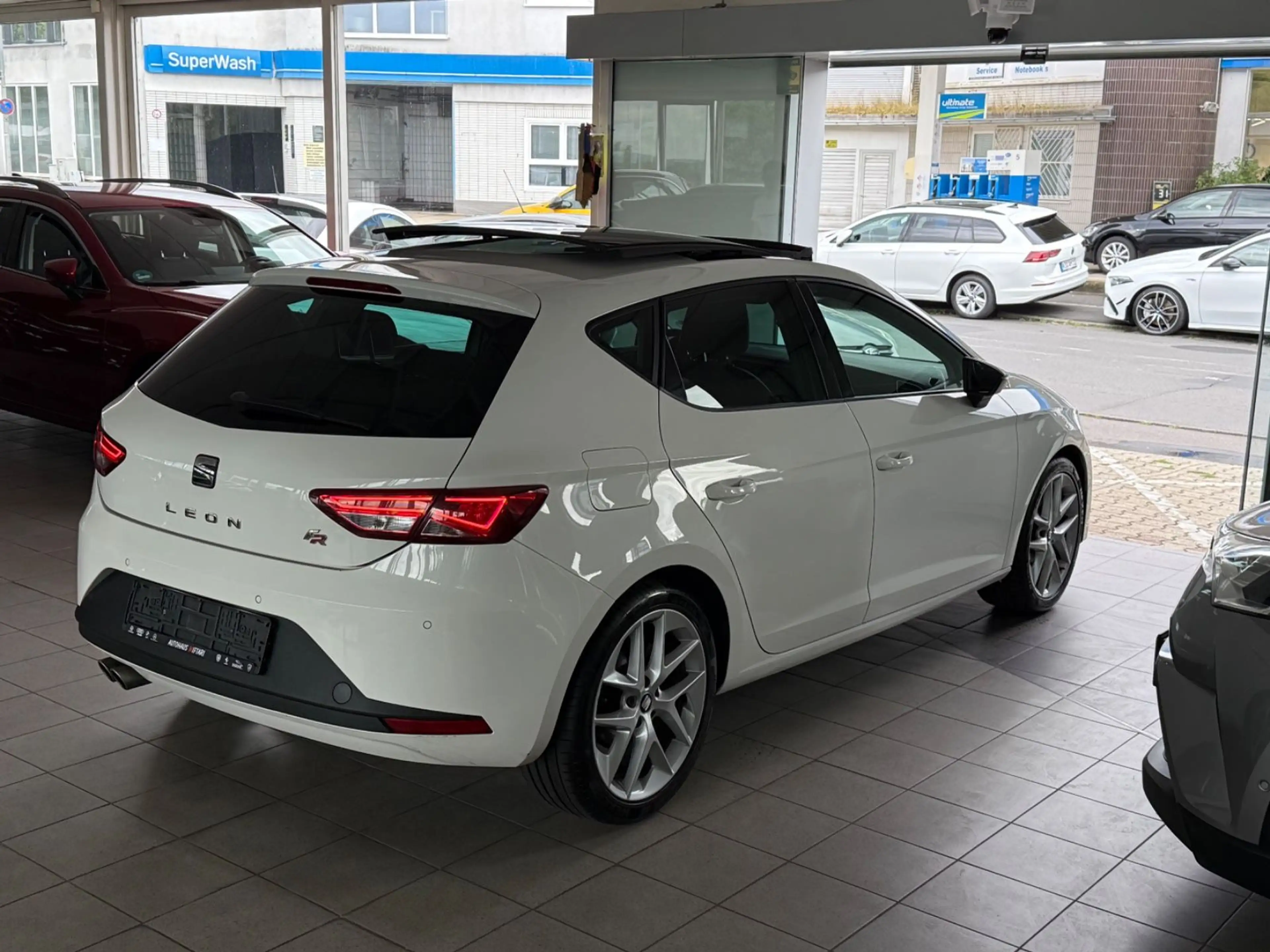 SEAT Leon FR 1.4 TSI Xenon Navi Panorama PDC Leder LM — photo 4